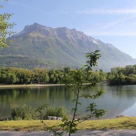 Bed and Breakfast Juste Pour Le Plaisir Saint-Pierre-dʼAlbigny Exterior foto