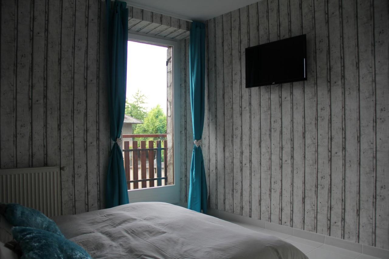 Bed and Breakfast Juste Pour Le Plaisir Saint-Pierre-dʼAlbigny Exterior foto